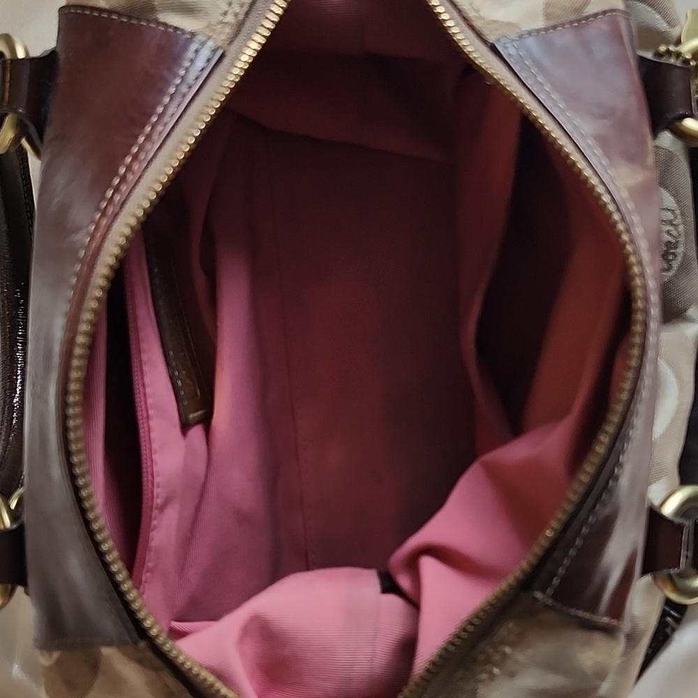 Coach Vintage "Op Art" Signature Madison Sabrina Satchel W/ Dust Bag, $110 - Picture 16 of 16